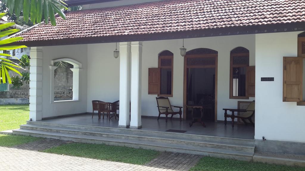 Villa Indrasiriya Ahangama Kültér fotó